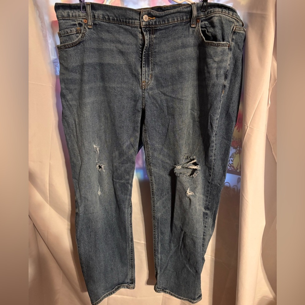 Old Navy Women’s Distressed Boyfriend Jeans